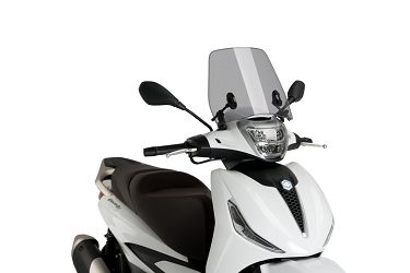 SZYBA OWIEWKA UNIWERSALNA PUIG DLA PIAGGIO BEVERLY 300 2022-2024 LEKKO PRZYCIEMNIONA