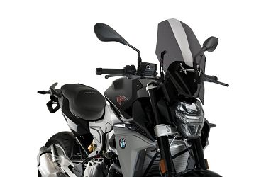 SZYBA TOURING NOWEJ GENERACJI PUIG (Z ORYGINALNYM WSPORNIKIEM BMW) DO BMW F900R 20-23 MOCNO PRZYCIEMNIONA
