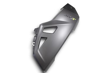 OSŁONA PRZEDNIA PRAWA SREBRNA Z NAKLEJKAMI 07Z SVT650X