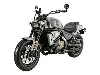 MOTOCYKL QJMOTOR SRV 700 SREBRNY 2025