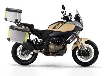 MOTOCYKL QJMOTOR SRT 600SX Z KUFRAMI PIASKOWY 2025